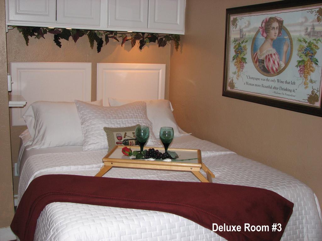 Cottonwood Hotel Стая снимка