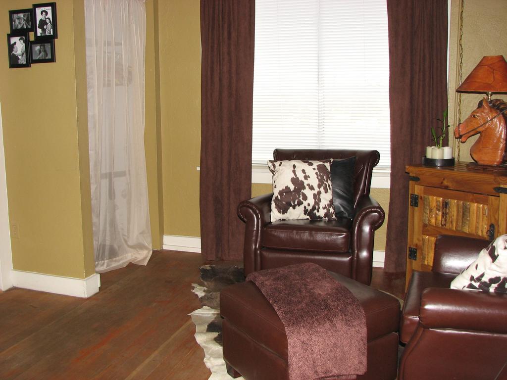 Cottonwood Hotel Стая снимка